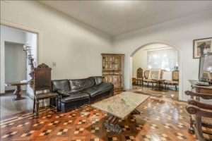 Padrão Jardins 360m² 03 Dormitórios 01 Suítes 3 Vagas
