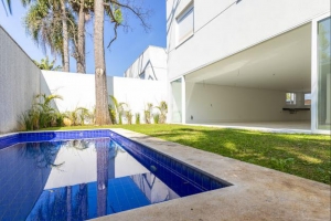 Condomínio Hipica gardem Chácara Santo Antônio (Zona Su 525m² 04 Dormitórios 04 Suítes 5 Vagas