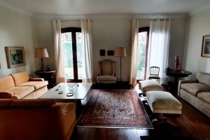 Padrão Jardim Paulista 560m² 04 Dormitórios 01 Suítes 10 Vagas