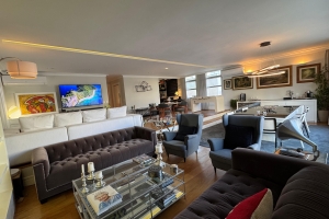 Edifício Planalto Cerqueira César 240m² 03 Dormitórios 03 Suítes 3 Vagas