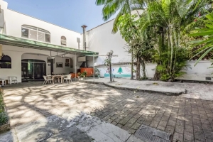 Padrão Jardim Luzitânia 400m² 04 Dormitórios 04 Suítes 4 Vagas