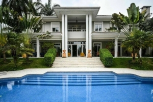 Haras Guancan Granja Viana 1000m² 05 Dormitórios 04 Suítes 6 Vagas