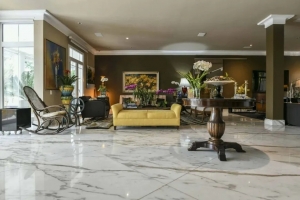 Haras Guancan Granja Viana 1000m² 05 Dormitórios 04 Suítes 6 Vagas