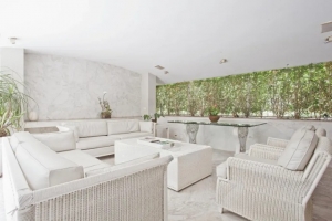 Padrão Jardim Europa 720m² 05 Dormitórios 03 Suítes 8 Vagas