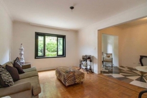 Padrão Jardim Europa 240m² 04 Dormitórios 02 Suítes 3 Vagas