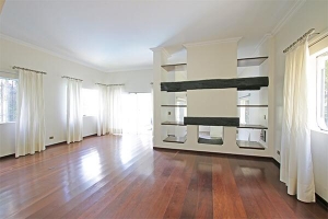 Casa Jardim marajoara Jardim Marajoara 450m² 03 Dormitórios 03 Suítes 6 Vagas