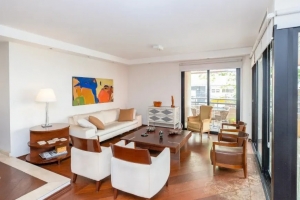 Auguste Rodin Vila Uberabinha 220m² 04 Dormitórios 03 Suítes 4 Vagas