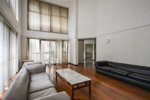 Parque dos Jerivás Moema 227m² 04 Dormitórios 02 Suítes 3 Vagas