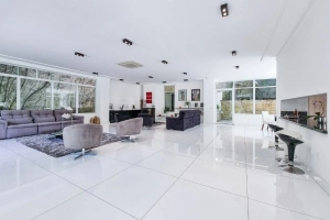 Padrão Cidade Jardim 870m² 04 Dormitórios 04 Suítes 6 Vagas