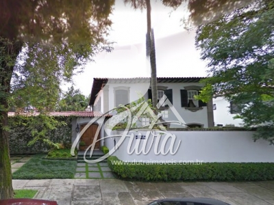 Padrão Jardim Paulista 560m² 04 Dormitórios 01 Suítes 10 Vagas