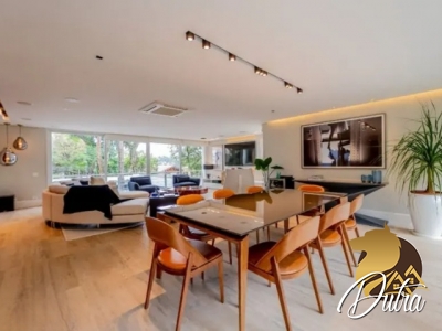 Casa de Condomínio Alto da Boa Vista 380m² 03 Dormitórios 03 Suítes 3 Vagas