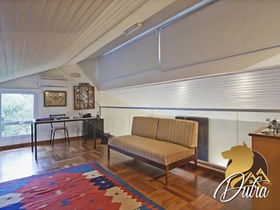 Casa de Vila Perdizes 520m² 04 Dormitórios 04 Suítes 3 Vagas