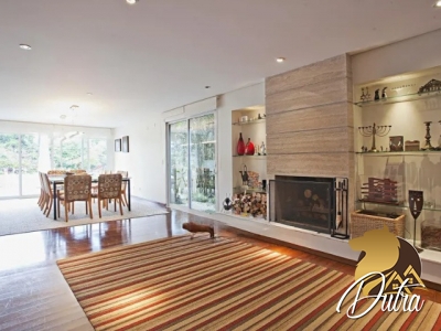 Casa de Vila Perdizes 520m² 04 Dormitórios 04 Suítes 3 Vagas