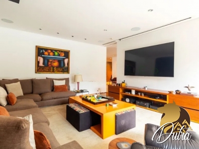 Padrão Jardim Paulista 1460m² 05 Dormitórios 05 Suítes 10 Vagas