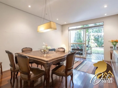 Sobrado Alto de Pinheiros 215m² 03 Dormitórios 01 Suítes 2 Vagas