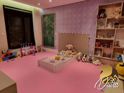 Padrão Jardim Europa 415m² 04 Dormitórios 04 Suítes 3 Vagas