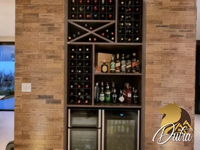 Padrão Jardim Europa 415m² 04 Dormitórios 04 Suítes 3 Vagas