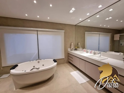 Padrão Jardim Europa 415m² 04 Dormitórios 04 Suítes 3 Vagas