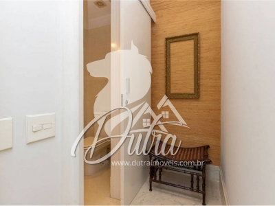 Edifício Itaituba Vila Uberabinha 243m² 03 Dormitórios 03 Suítes 4 Vagas