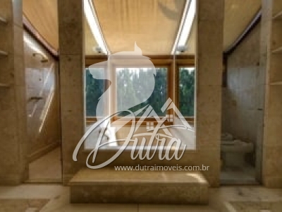Padrão Jardim Leonor 593m² 04 Dormitórios 03 Suítes 5 Vagas