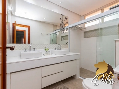 Padrão Jardim Marajoara 228m² 03 Dormitórios 02 Suítes 5 Vagas