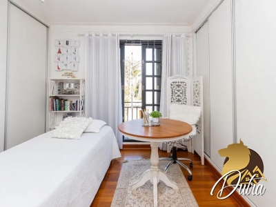 Padrão Jardim Marajoara 228m² 03 Dormitórios 02 Suítes 5 Vagas