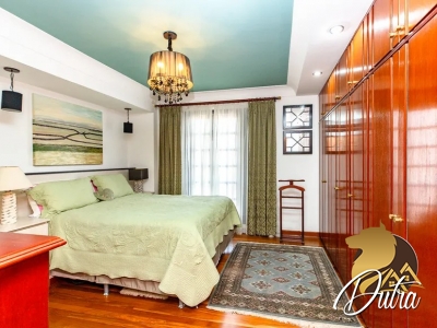 Padrão Jardim Marajoara 228m² 03 Dormitórios 02 Suítes 5 Vagas