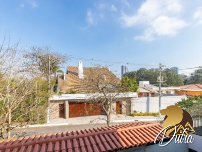 Padrão Jardim Marajoara 228m² 03 Dormitórios 02 Suítes 5 Vagas