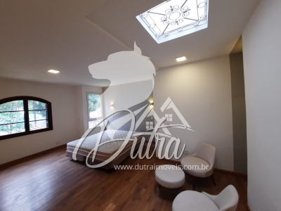 Casa de Vila Jardim Morumbi 695m² 05 Dormitórios 04 Suítes 10 Vagas