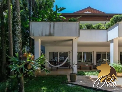 condominio vila verde Jardim Cordeiro 625m² 04 Dormitórios 04 Suítes 5 Vagas