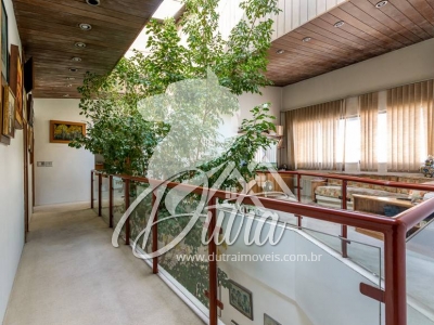 Padrão Cidade Jardim 690m² 04 Dormitórios 04 Suítes 4 Vagas