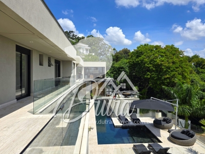 SÃO PAULO II Granja Viana 1300m² 05 Dormitórios 05 Suítes 4 Vagas