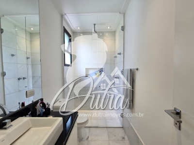 SÃO PAULO II Granja Viana 1300m² 05 Dormitórios 05 Suítes 4 Vagas