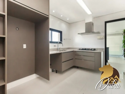 Araguari 561 Vila Uberabinha 184m² 03 Dormitórios 03 Suítes 3 Vagas
