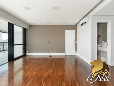 Araguari 561 Vila Uberabinha 184m² 03 Dormitórios 03 Suítes 3 Vagas