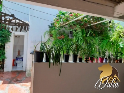 Casa Groelandia Jardim América 175m² 03 Dormitórios 01 Suítes 3 Vagas