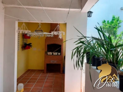 Casa Groelandia Jardim América 175m² 03 Dormitórios 01 Suítes 3 Vagas