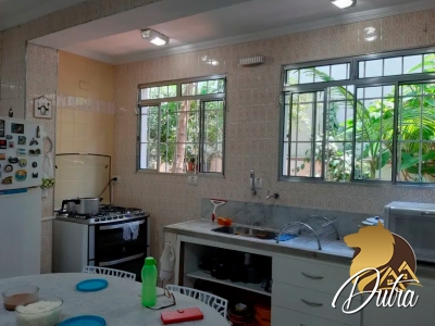 Casa Groelandia Jardim América 175m² 03 Dormitórios 01 Suítes 3 Vagas