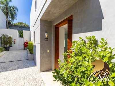 Condomínio Hipica gardem Chácara Santo Antônio (Zona Su 525m² 04 Dormitórios 04 Suítes 5 Vagas