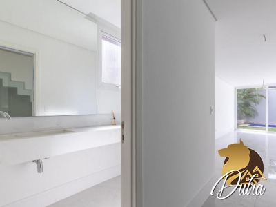 Condomínio Hipica gardem Chácara Santo Antônio (Zona Su 525m² 04 Dormitórios 04 Suítes 5 Vagas