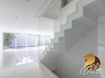 Condomínio Hipica gardem Chácara Santo Antônio (Zona Su 525m² 04 Dormitórios 04 Suítes 5 Vagas