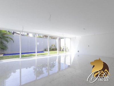 Condomínio Hipica gardem Chácara Santo Antônio (Zona Su 525m² 04 Dormitórios 04 Suítes 5 Vagas