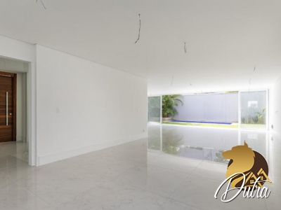 Condomínio Hipica gardem Chácara Santo Antônio (Zona Su 525m² 04 Dormitórios 04 Suítes 5 Vagas