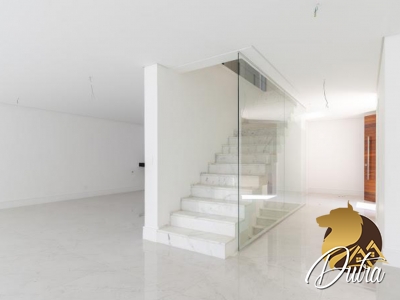 Condomínio Hipica gardem Chácara Santo Antônio (Zona Su 525m² 04 Dormitórios 04 Suítes 5 Vagas