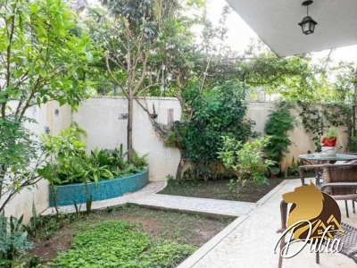 Padrão Jardim Paulista 370m² 03 Dormitórios 03 Suítes 4 Vagas