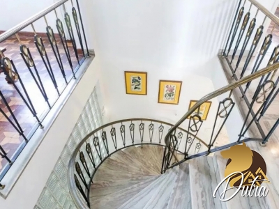 Padrão Jardim Paulista 370m² 03 Dormitórios 03 Suítes 4 Vagas