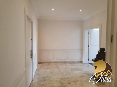 Cerqueira Cesar Cerqueira César 858m² 04 Dormitórios 04 Suítes 5 Vagas