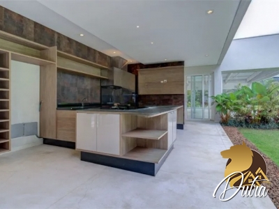 Casa de Condomínio Alto Da Boa Vista 867m² 04 Dormitórios 04 Suítes 8 Vagas