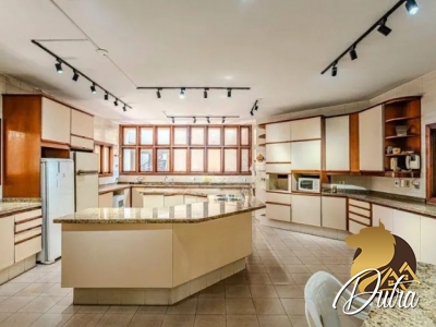 Padrão Jardim Paulista 920m² 06 Dormitórios 06 Suítes 10 Vagas