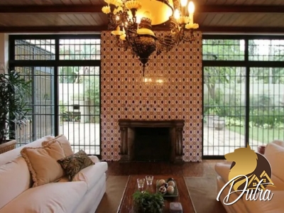 Padrão Jardim América 600m² 05 Dormitórios 01 Suítes 7 Vagas